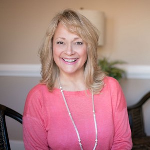 Ginger Carr is a licensed Physical Therapist at Complete Body Wellness Studio providing one-on-one physical therapy services in Alpharetta, Georgia.